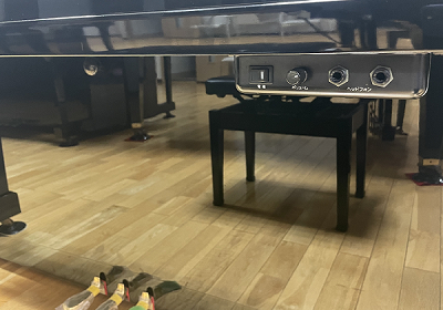 YAMAHA U30Bl�@�T�C�����g