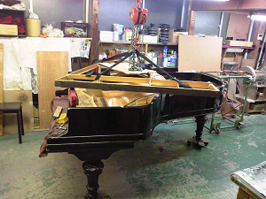 ���r���h��������1907�N��Steinway Model B�@�t���[���Ɩ{�̂�����