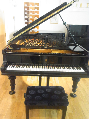 ���r���h�������1907�N��Steinway Model B�@���ʂ���B�e